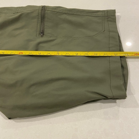 Wrangler Men’s Size 44 Cargo Golf Shorts Green - Picture 11 of 11